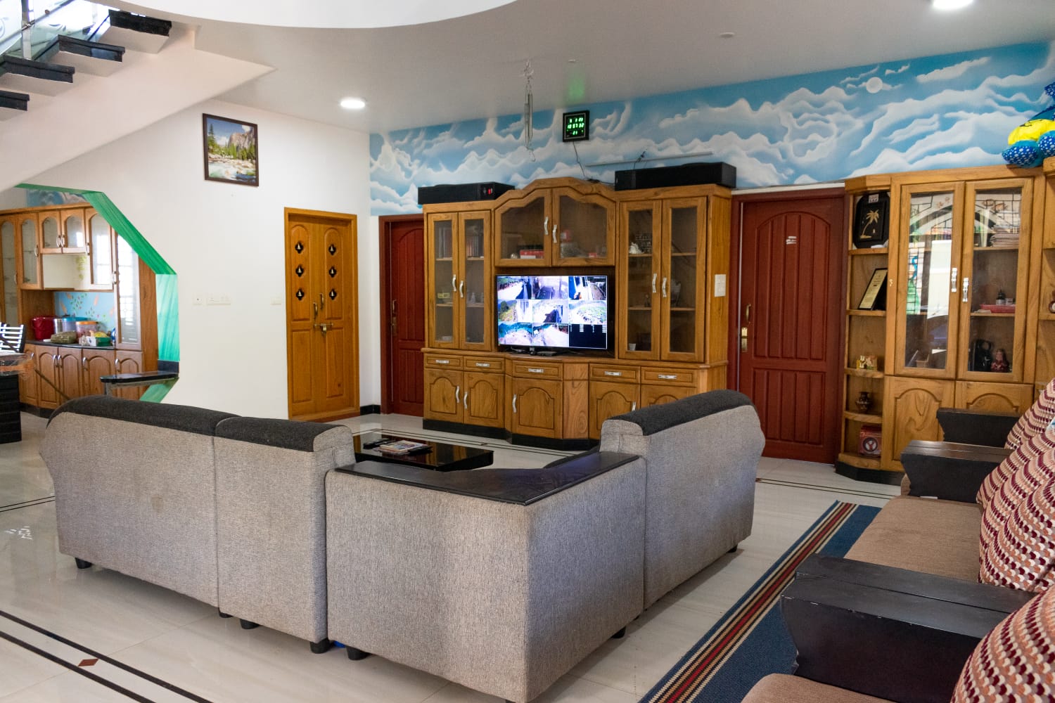 Accommodation 33